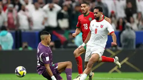علي علوان في مباراة المغرب والأردن