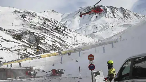 مروحية في جبال البيرينيه