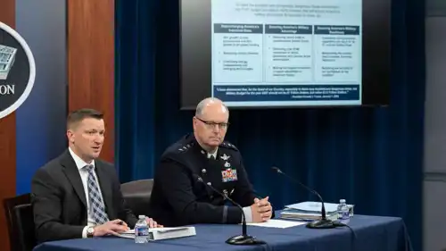 خلال مؤتمر صحفي حول مقترح ميزانية 2027 في البنتاغون