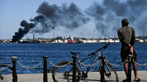 حريق بصفاة في كوبا 