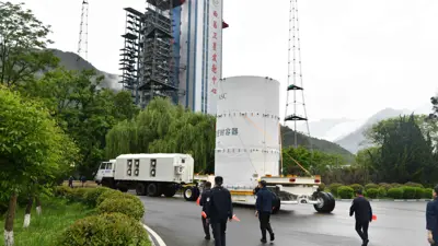 انطلاق مركبة فضائية نحو الفضاء