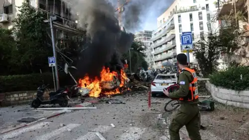 أضرار في  تل أبيب جراء الصاروخ الإيراني