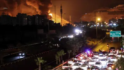 شوارع طهران أثناء قصف إسرائيلي