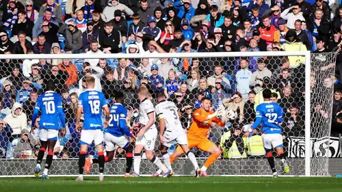 فريق غلاسكو رينجرز