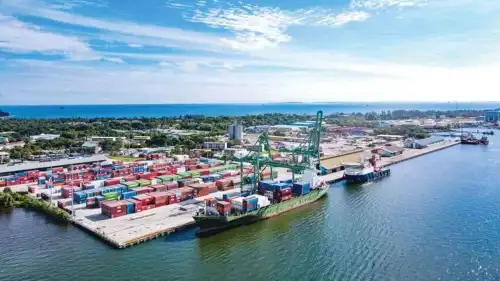 ميناء "موارا" في بروناي