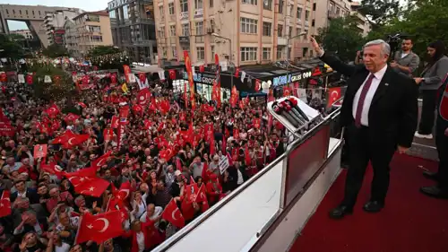 رئيس بلدية أنقرة منصور يافاش