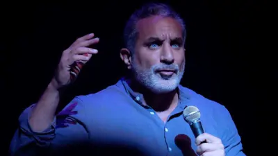 الإعلامي المصري باسم يوسف