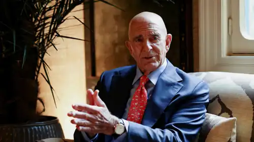 المبعوث الأمريكي توماس باراك