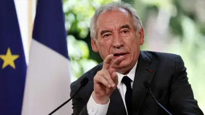 رئيس الوزراء فرانسوا بايرو