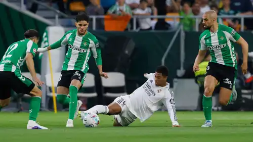 الزلزولي في مباراة بيتيس وريال مدريد 