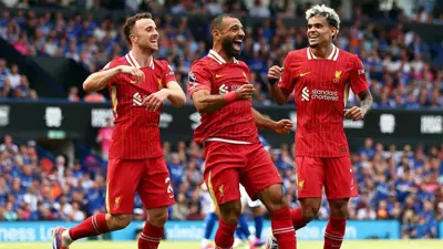 لويس دياز مع محمد صلاح