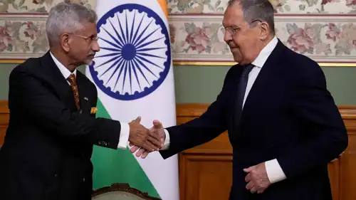 وزير الخارجية الروسي  يلتقي وزير الخارجية الهندي في موسكو