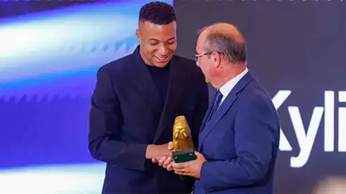 كيليان مبابي يتوج بالحذاء الذهبي كأفضل هداف في أوروبا