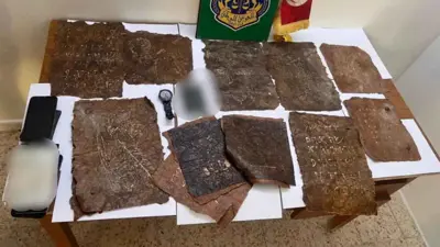 المخطوطات التي عثر عليها