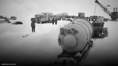 القاعدة النووية المكتشفة في غرينلاند