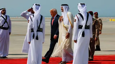 أمير قطر يستقبل ترامب