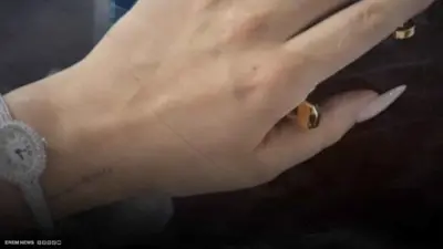 "وشم عربي" يثير ضجة على يد جورجينا رودريغيز