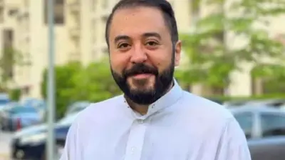 الفنان عمرو عبدالعزيز