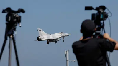 رصد إحدى المقاتلات الصينية