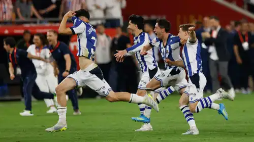 احتفال لاعبي ريال سوسييداد