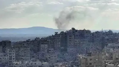 دخان يتصاعد من منطقة "المزة" وسط دمشق