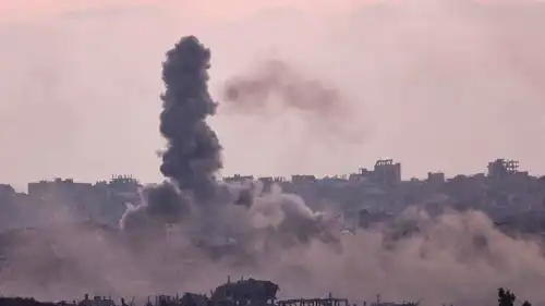 قصف إسرائيلي سابق على غزة 