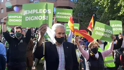 محتجون في إسبانيا يطالبون بـ"وظائف لائقة"