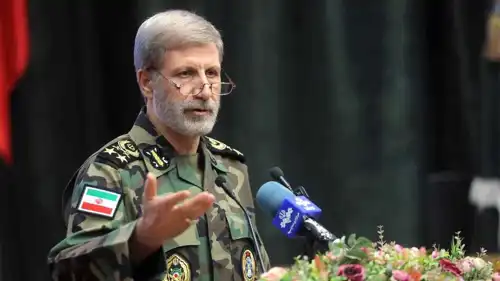 القائد العام للجيش الإيراني أمير سرلشكر حاتمي