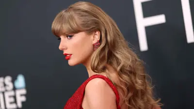 تايلور سويفت