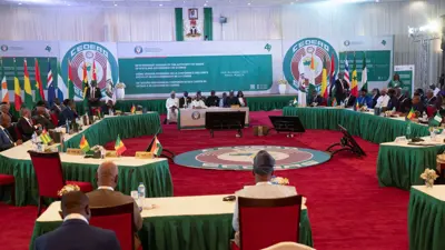 قمة سابقة لقادة دولة مجموعة إيكواس