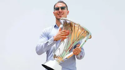 ماتياس يايسله مدرب الأهلي السعودي