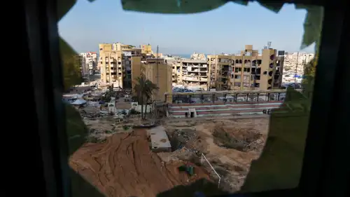 أضرار بجامعة الأزهر في مدينة غزة 