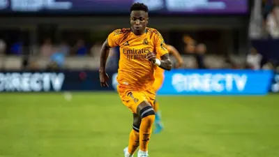 فينيسيوس جونيور بقميص ريال مدريد