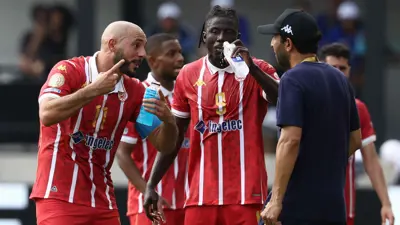 نور الدين أمرابط انضم للوداد أواخر مايو الماضي