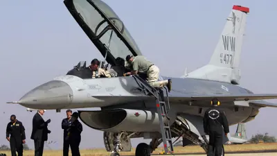 طائرة إف-16 الأمريكية