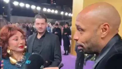 الفنانة نبيلة عبيد والأسطورة تييري هنري