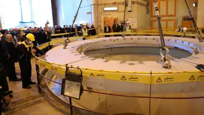 خلال جولة لإعلاميين ومسؤولين في مفاعل آراك النووي في إيران