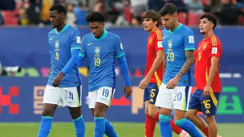 منتخب البرازيل تحت 20 عاما خسر مرتين بالدور الأول من كأس العتالم