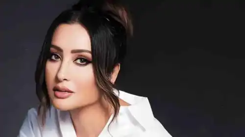 الفنانة التونسية لطيفة