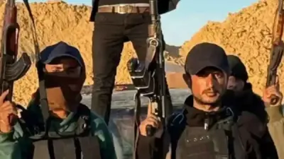 ياسر أبو شباب وأفراد من ميليشيته