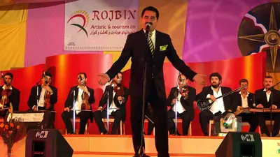 المغني التركي إبراهيم تاتلسس