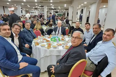 إفطار جماعي في اليونان