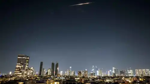 هجوم صاروخي إيراني على تل أبيب  