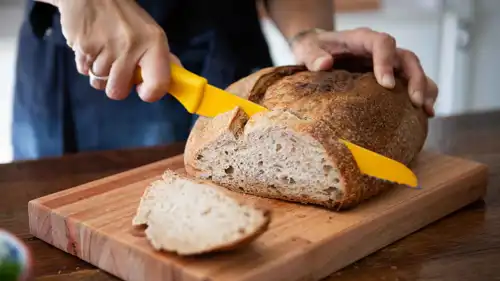 خبز الخميرة الطبيعية (الساوردو)