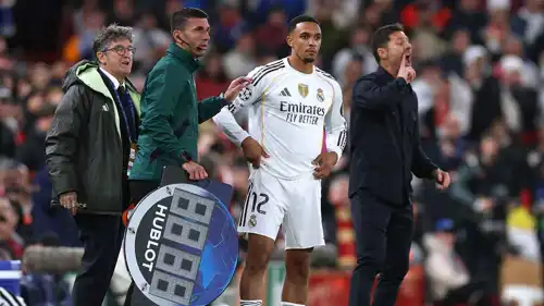 أرنولد في مباراة ريال مدريد وليفربول