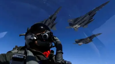 طيار كوري جنوبي بمقاتلة F 15s