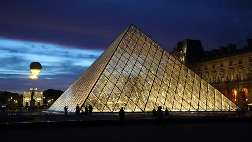 متحف اللوفر