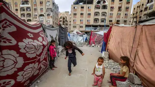 أطفال غزة يأملون بأن تنهي مفاوضات شرم الشيخ الحرب