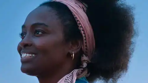 فيلم سماء بلا أرض