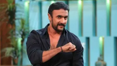 الفنان المصري أحمد العوضي